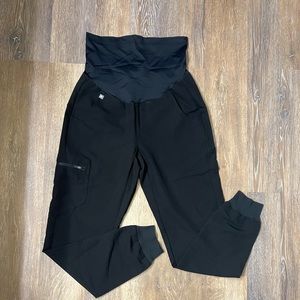 FIGS Black Maternity Jogger Scrub Pants